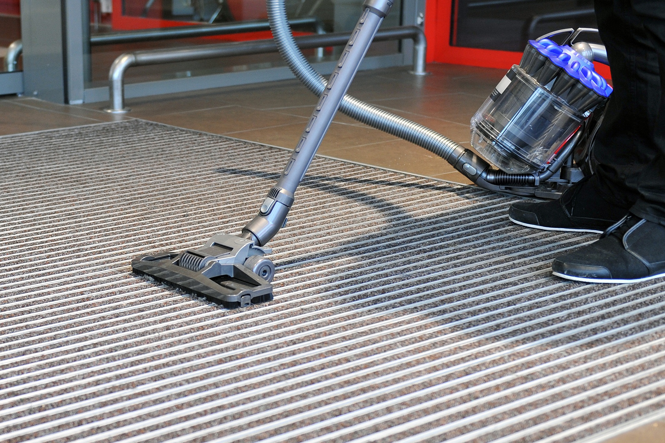 Machine à laver les tapis, Nettoyage et entretien